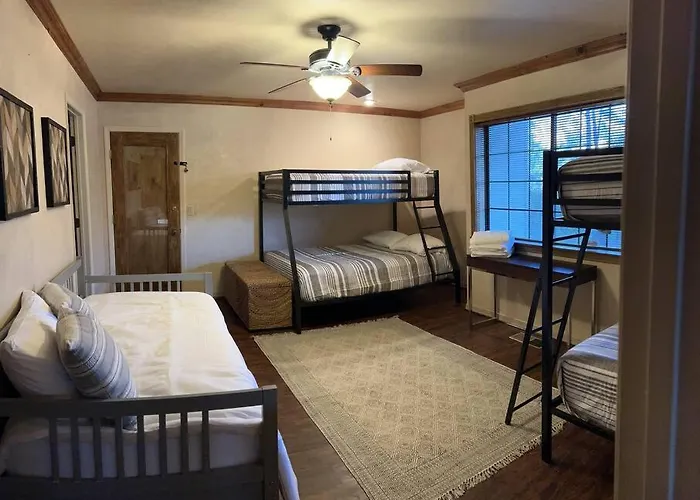 Family Friendly With Character And Charm Holiday home